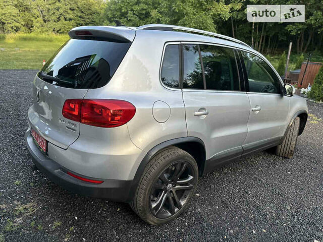 Серый Фольксваген Тигуан, объемом двигателя 2 л и пробегом 222 тыс. км за 12900 $, фото 9 на Automoto.ua