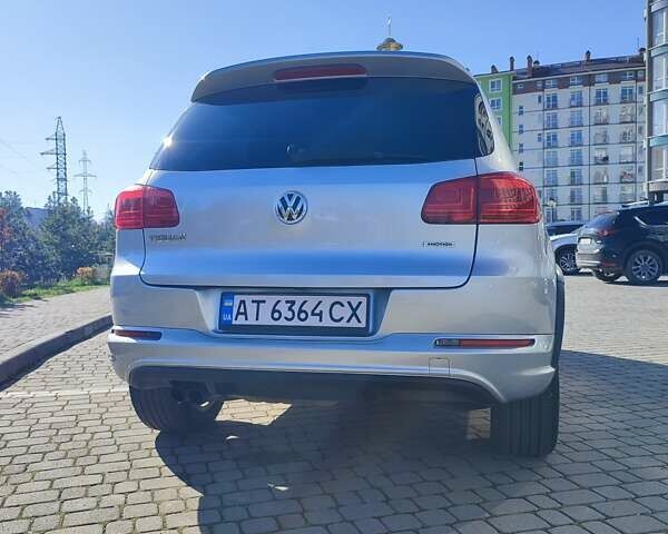 Серый Фольксваген Тигуан, объемом двигателя 1.98 л и пробегом 224 тыс. км за 11400 $, фото 3 на Automoto.ua