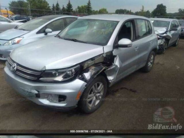 Серый Фольксваген Тигуан, объемом двигателя 2 л и пробегом 308 тыс. км за 10800 $, фото 17 на Automoto.ua