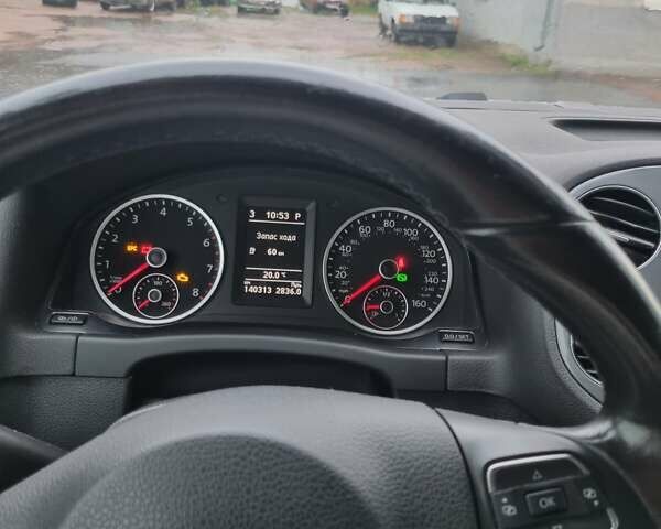 Сірий Фольксваген Тігуан, об'ємом двигуна 1.98 л та пробігом 140 тис. км за 10500 $, фото 14 на Automoto.ua