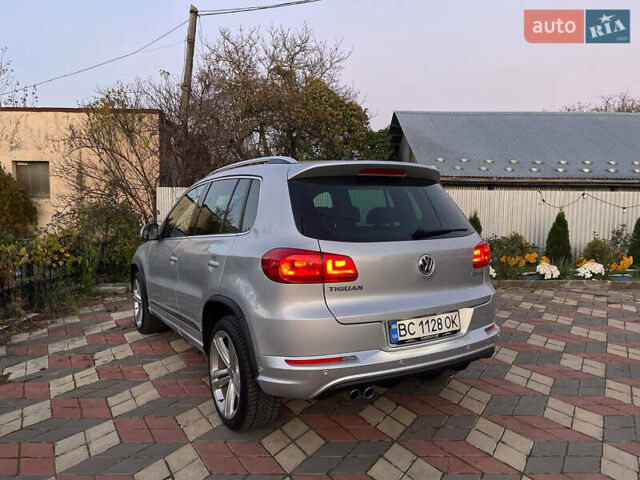 Серый Фольксваген Тигуан, объемом двигателя 1.97 л и пробегом 305 тыс. км за 13600 $, фото 2 на Automoto.ua