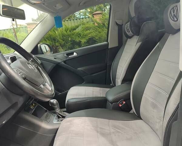 Сірий Фольксваген Тігуан, об'ємом двигуна 1.98 л та пробігом 267 тис. км за 13500 $, фото 9 на Automoto.ua