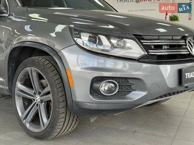 Серый Фольксваген Тигуан, объемом двигателя 2 л и пробегом 156 тыс. км за 12790 $, фото 5 на Automoto.ua