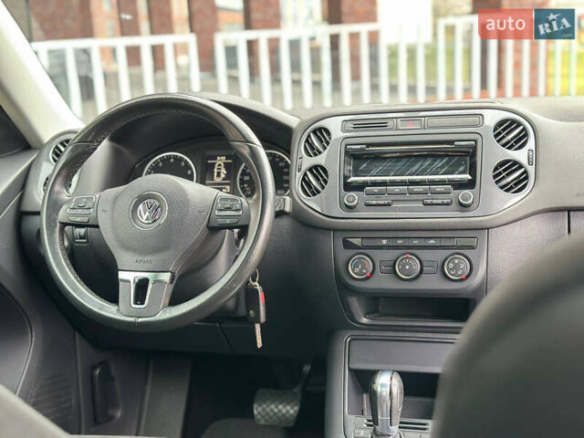 Сірий Фольксваген Тігуан, об'ємом двигуна 1.98 л та пробігом 130 тис. км за 9800 $, фото 13 на Automoto.ua