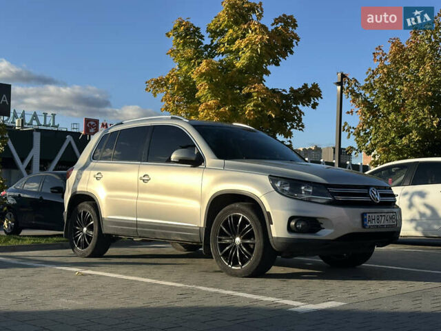 Сірий Фольксваген Тігуан, об'ємом двигуна 2 л та пробігом 180 тис. км за 10699 $, фото 3 на Automoto.ua