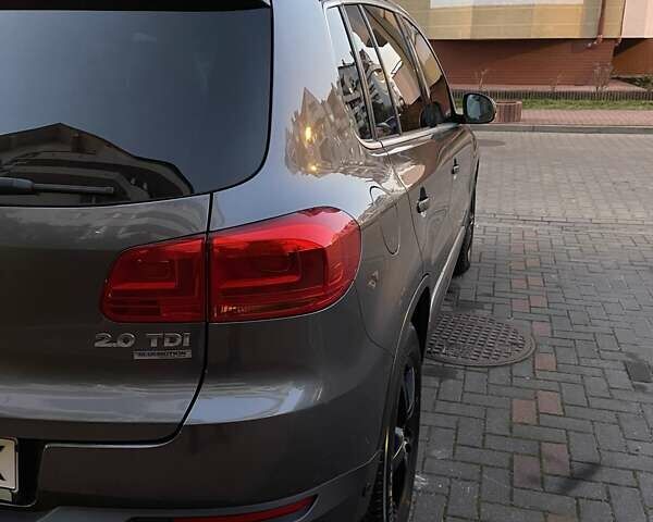 Серый Фольксваген Тигуан, объемом двигателя 1.97 л и пробегом 247 тыс. км за 14500 $, фото 47 на Automoto.ua