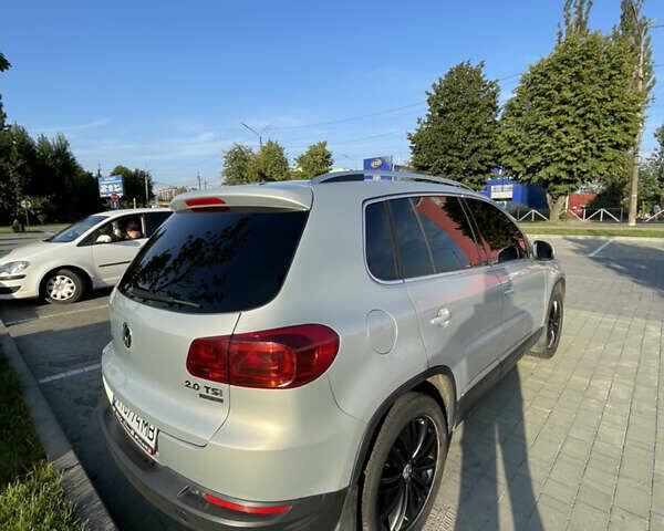 Сірий Фольксваген Тігуан, об'ємом двигуна 2 л та пробігом 180 тис. км за 10699 $, фото 8 на Automoto.ua