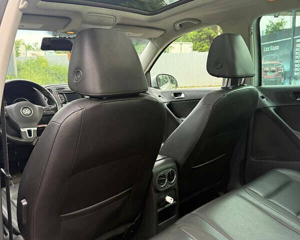 Серый Фольксваген Тигуан, объемом двигателя 1.98 л и пробегом 260 тыс. км за 10300 $, фото 6 на Automoto.ua