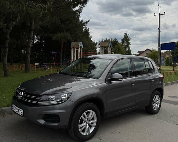 Сірий Фольксваген Тігуан, об'ємом двигуна 1.98 л та пробігом 199 тис. км за 10500 $, фото 9 на Automoto.ua