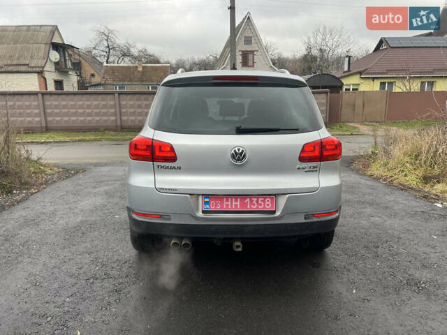Сірий Фольксваген Тігуан, об'ємом двигуна 2 л та пробігом 116 тис. км за 10777 $, фото 5 на Automoto.ua