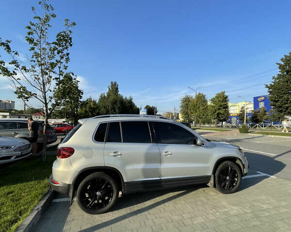 Сірий Фольксваген Тігуан, об'ємом двигуна 2 л та пробігом 180 тис. км за 10699 $, фото 7 на Automoto.ua