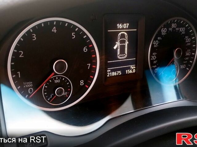 Серый Фольксваген Тигуан, объемом двигателя 2 л и пробегом 218 тыс. км за 10600 $, фото 5 на Automoto.ua