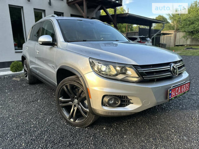 Серый Фольксваген Тигуан, объемом двигателя 2 л и пробегом 222 тыс. км за 12900 $, фото 1 на Automoto.ua