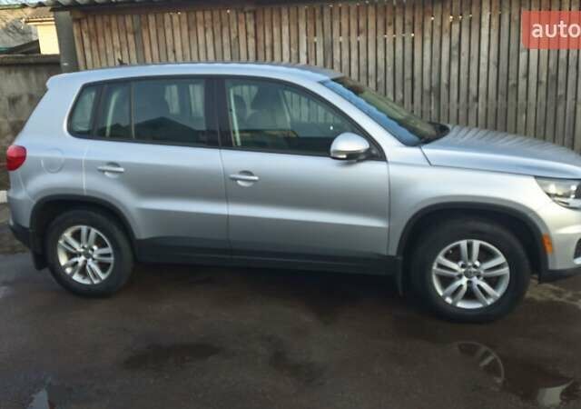 Серый Фольксваген Тигуан, объемом двигателя 1.98 л и пробегом 155 тыс. км за 12800 $, фото 1 на Automoto.ua