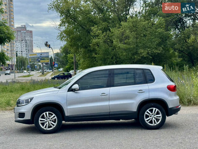 Серый Фольксваген Тигуан, объемом двигателя 1.98 л и пробегом 203 тыс. км за 10600 $, фото 7 на Automoto.ua
