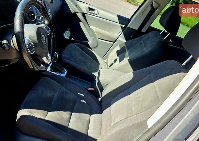 Серый Фольксваген Тигуан, объемом двигателя 1.98 л и пробегом 130 тыс. км за 14400 $, фото 6 на Automoto.ua