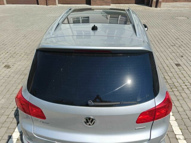 Серый Фольксваген Тигуан, объемом двигателя 2 л и пробегом 104 тыс. км за 11990 $, фото 5 на Automoto.ua