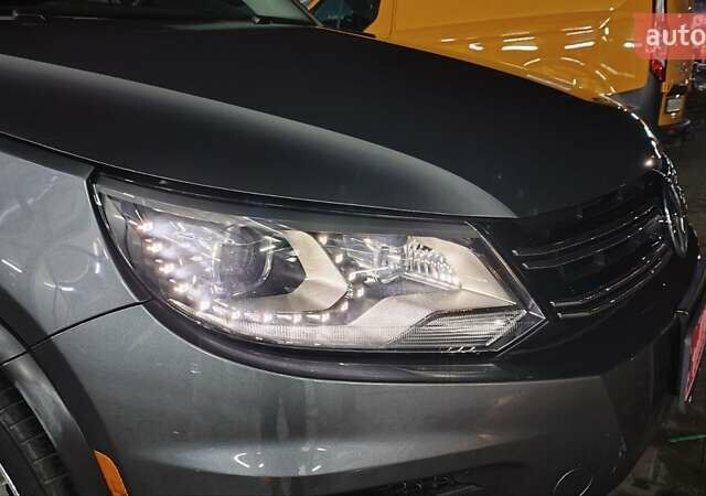 Серый Фольксваген Тигуан, объемом двигателя 1.98 л и пробегом 202 тыс. км за 13300 $, фото 74 на Automoto.ua