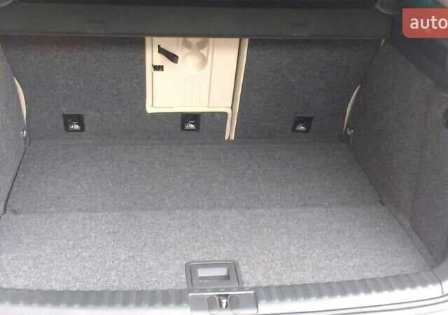 Сірий Фольксваген Тігуан, об'ємом двигуна 2 л та пробігом 165 тис. км за 12200 $, фото 5 на Automoto.ua