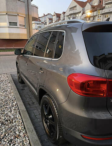 Серый Фольксваген Тигуан, объемом двигателя 1.97 л и пробегом 247 тыс. км за 14500 $, фото 59 на Automoto.ua