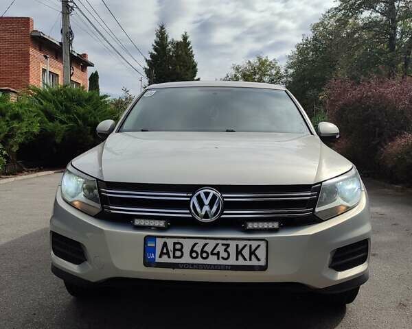 Сірий Фольксваген Тігуан, об'ємом двигуна 1.98 л та пробігом 267 тис. км за 13500 $, фото 2 на Automoto.ua