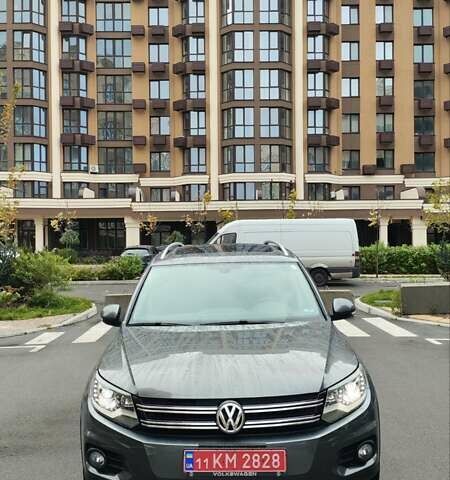 Серый Фольксваген Тигуан, объемом двигателя 1.98 л и пробегом 202 тыс. км за 13300 $, фото 13 на Automoto.ua