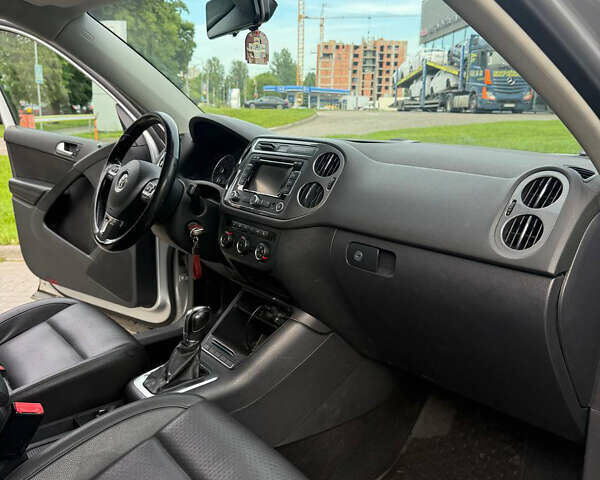 Серый Фольксваген Тигуан, объемом двигателя 1.98 л и пробегом 260 тыс. км за 10300 $, фото 26 на Automoto.ua