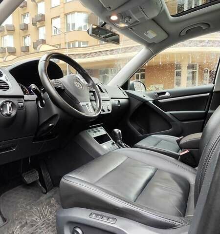 Серый Фольксваген Тигуан, объемом двигателя 1.98 л и пробегом 202 тыс. км за 13300 $, фото 50 на Automoto.ua