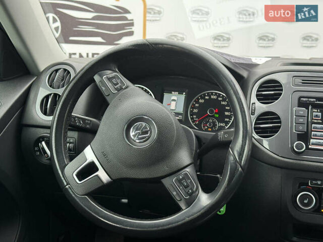 Серый Фольксваген Тигуан, объемом двигателя 2 л и пробегом 190 тыс. км за 13900 $, фото 6 на Automoto.ua