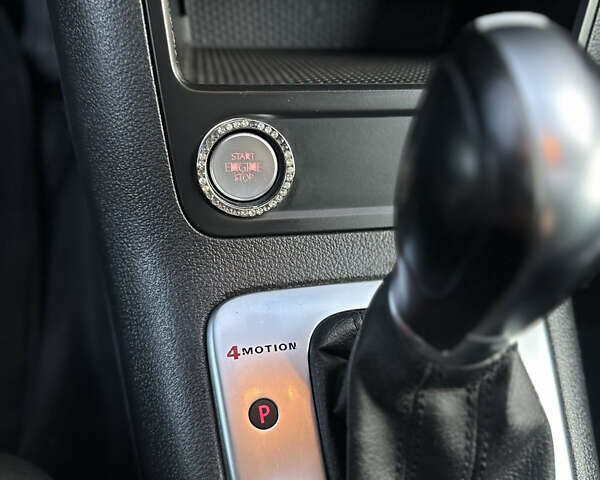 Серый Фольксваген Тигуан, объемом двигателя 2 л и пробегом 222 тыс. км за 12900 $, фото 16 на Automoto.ua