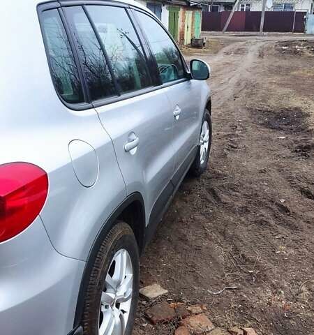 Серый Фольксваген Тигуан, объемом двигателя 1.98 л и пробегом 155 тыс. км за 12800 $, фото 5 на Automoto.ua