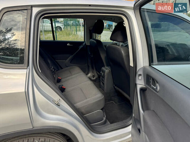 Серый Фольксваген Тигуан, объемом двигателя 1.98 л и пробегом 203 тыс. км за 10600 $, фото 26 на Automoto.ua