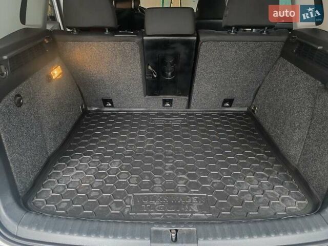 Серый Фольксваген Тигуан, объемом двигателя 1.98 л и пробегом 187 тыс. км за 12500 $, фото 16 на Automoto.ua