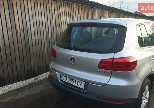 Серый Фольксваген Тигуан, объемом двигателя 1.98 л и пробегом 155 тыс. км за 12800 $, фото 2 на Automoto.ua