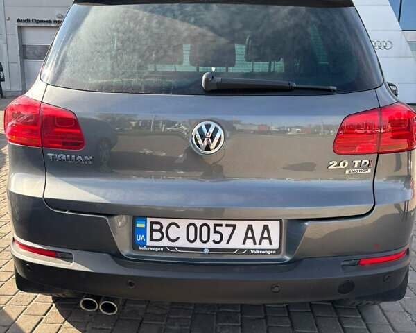 Серый Фольксваген Тигуан, объемом двигателя 1.97 л и пробегом 233 тыс. км за 16800 $, фото 2 на Automoto.ua