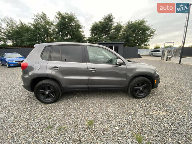 Серый Фольксваген Тигуан, объемом двигателя 1.98 л и пробегом 309 тыс. км за 9300 $, фото 4 на Automoto.ua