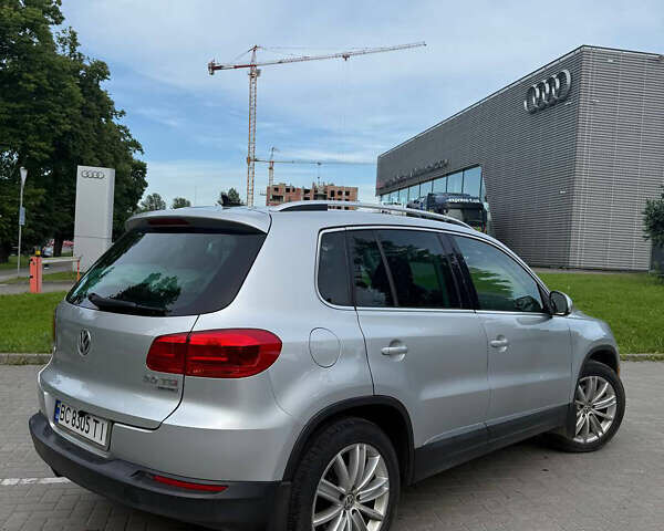 Серый Фольксваген Тигуан, объемом двигателя 1.98 л и пробегом 260 тыс. км за 10300 $, фото 9 на Automoto.ua