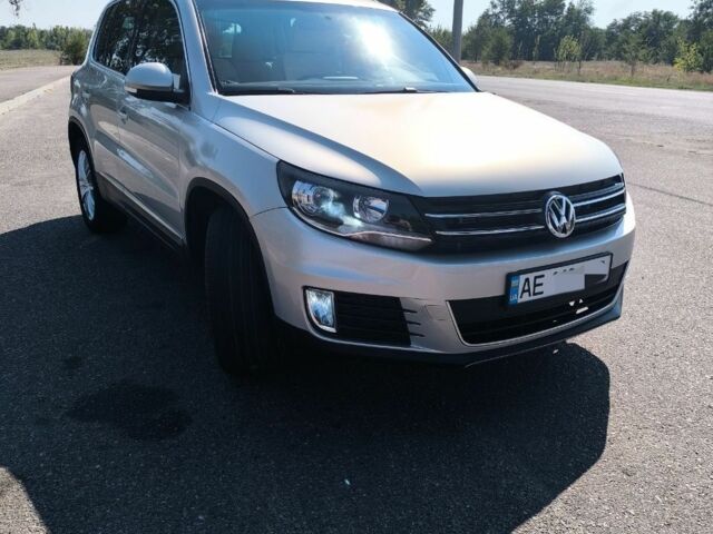 Серый Фольксваген Тигуан, объемом двигателя 2 л и пробегом 117 тыс. км за 12100 $, фото 1 на Automoto.ua