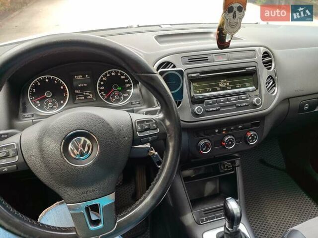 Сірий Фольксваген Тігуан, об'ємом двигуна 1.98 л та пробігом 267 тис. км за 13500 $, фото 7 на Automoto.ua