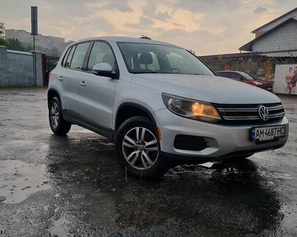 Сірий Фольксваген Тігуан, об'ємом двигуна 1.98 л та пробігом 140 тис. км за 10500 $, фото 2 на Automoto.ua