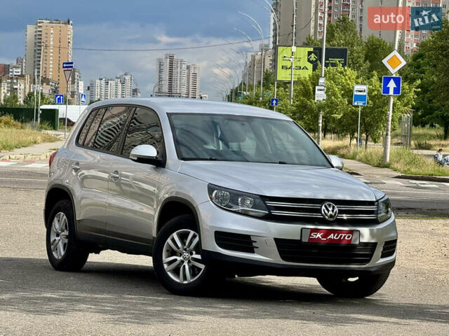 Серый Фольксваген Тигуан, объемом двигателя 1.98 л и пробегом 203 тыс. км за 10600 $, фото 5 на Automoto.ua