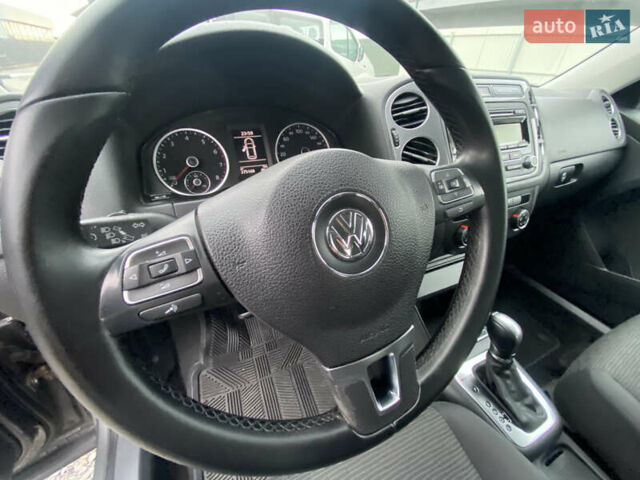 Серый Фольксваген Тигуан, объемом двигателя 1.98 л и пробегом 309 тыс. км за 9300 $, фото 12 на Automoto.ua