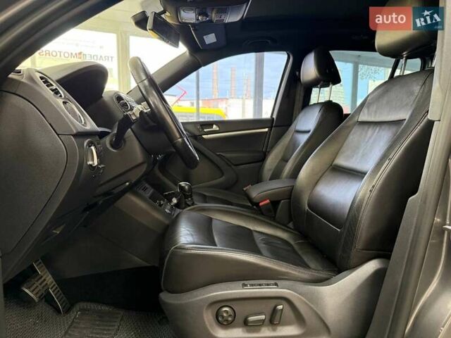 Серый Фольксваген Тигуан, объемом двигателя 2 л и пробегом 156 тыс. км за 12790 $, фото 27 на Automoto.ua