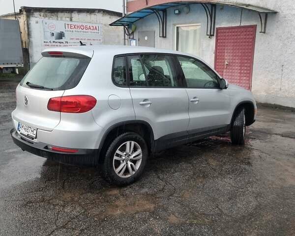 Сірий Фольксваген Тігуан, об'ємом двигуна 1.98 л та пробігом 140 тис. км за 10500 $, фото 4 на Automoto.ua