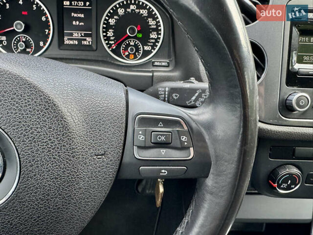 Серый Фольксваген Тигуан, объемом двигателя 1.98 л и пробегом 203 тыс. км за 10600 $, фото 43 на Automoto.ua