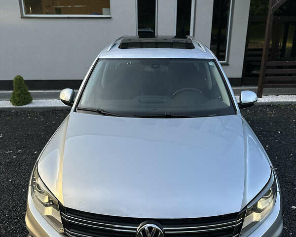 Серый Фольксваген Тигуан, объемом двигателя 2 л и пробегом 222 тыс. км за 12900 $, фото 12 на Automoto.ua