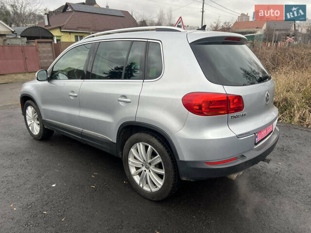 Сірий Фольксваген Тігуан, об'ємом двигуна 2 л та пробігом 116 тис. км за 10777 $, фото 6 на Automoto.ua