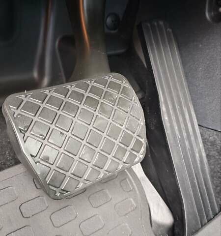 Серый Фольксваген Тигуан, объемом двигателя 1.98 л и пробегом 202 тыс. км за 13300 $, фото 61 на Automoto.ua