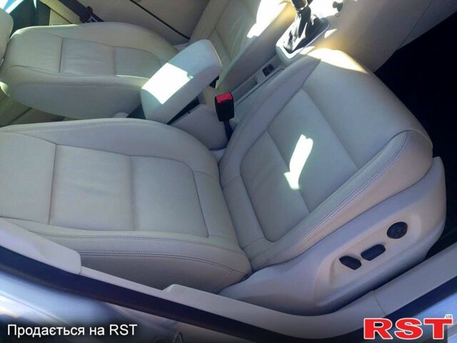 Сірий Фольксваген Тігуан, об'ємом двигуна 2 л та пробігом 165 тис. км за 13000 $, фото 5 на Automoto.ua