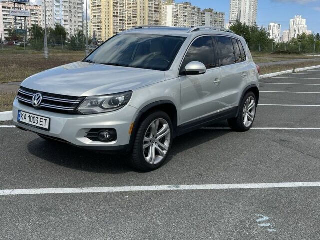 Сірий Фольксваген Тігуан, об'ємом двигуна 2 л та пробігом 134 тис. км за 12500 $, фото 2 на Automoto.ua